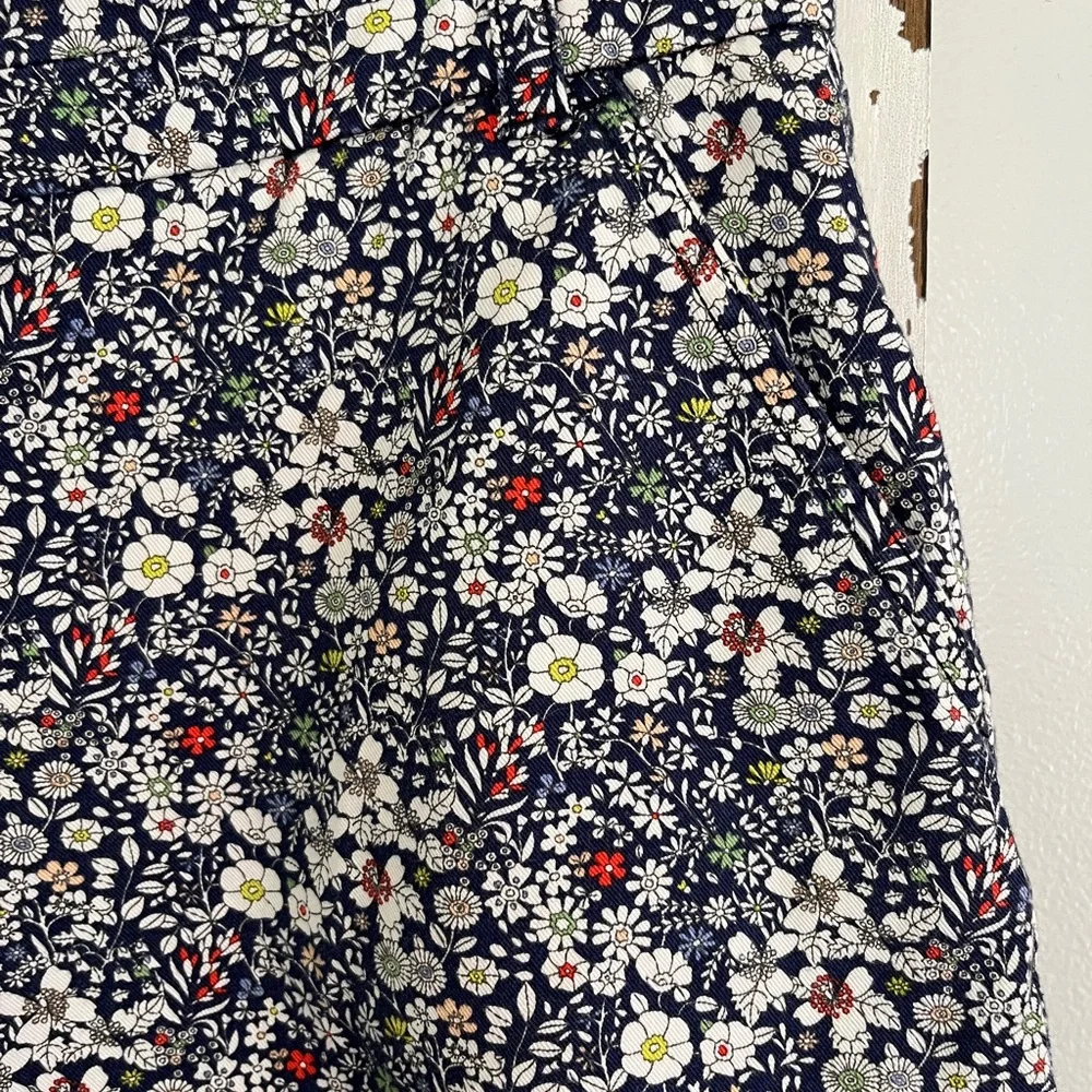 J.Crew‎ Liberty Art Fabri Floral Shorts Size 4 EUC